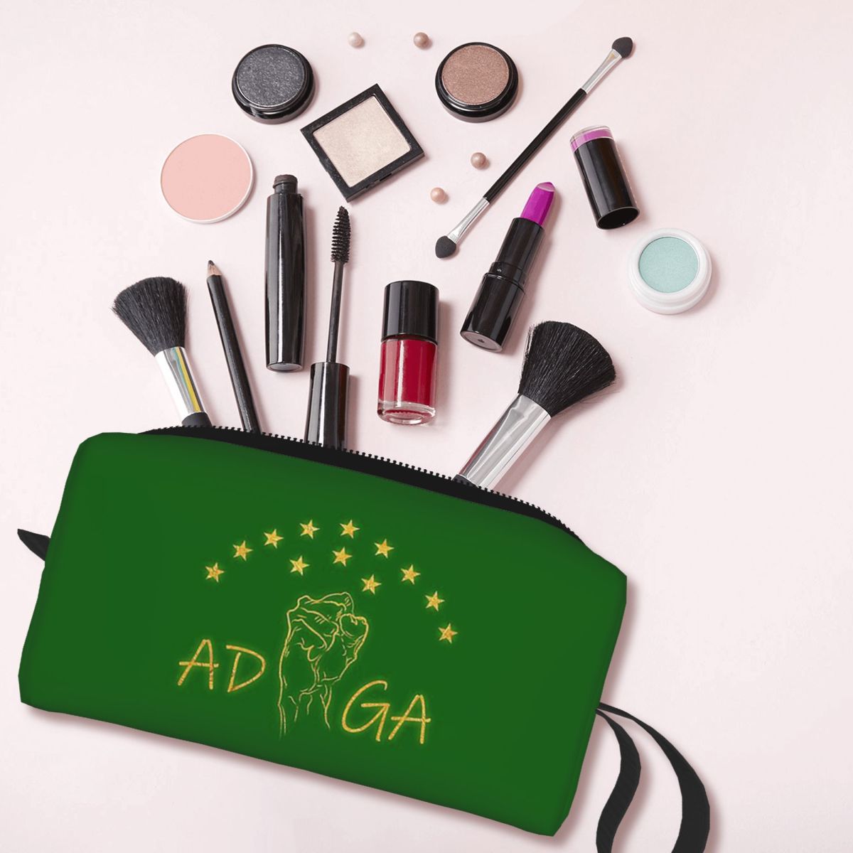 حقيبة مكياج Adiga Fight For Ev - مراجعة Beauty Forever Makeup وسعره
