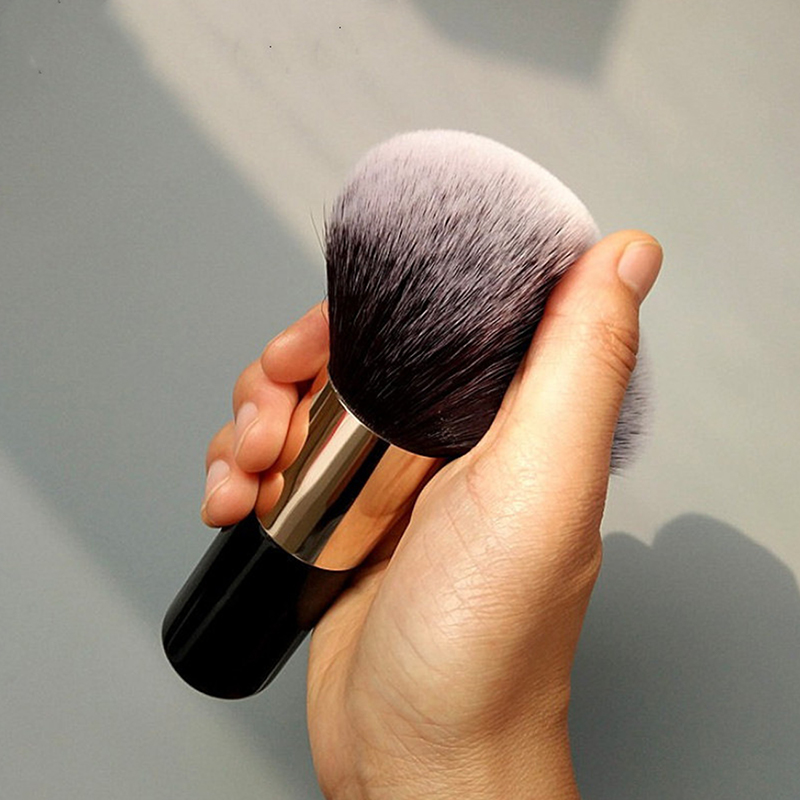 فرشاة مكياج ناعمة كبيرة للوجه  - مراجعة Beauty Makeup Foundation وسعره