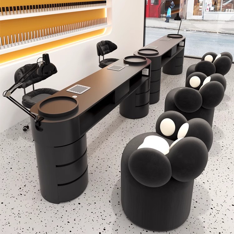 طاولة مكياج عصرية بسيطة سوداء  - مراجعة Beauty No Makeup وسعره